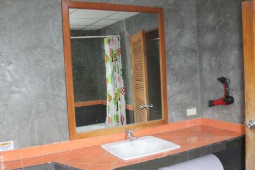 Taosha Suites Hotel