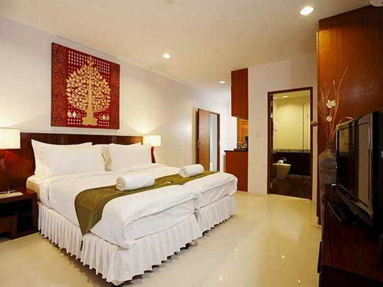 Hotel Surin Park