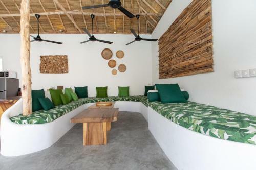 Eden Beach Villas