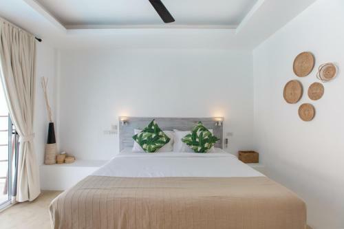 Eden Beach Villas