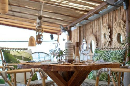 Eden Beach Villas