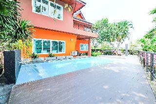 Hotel The Chalet Phuket Resort