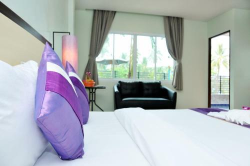 Hotel Am Surin Place