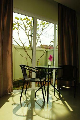 Hotel Am Surin Place
