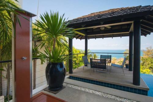 Surin Heights Villa
