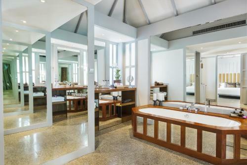 Hotel The Surin, Phuket