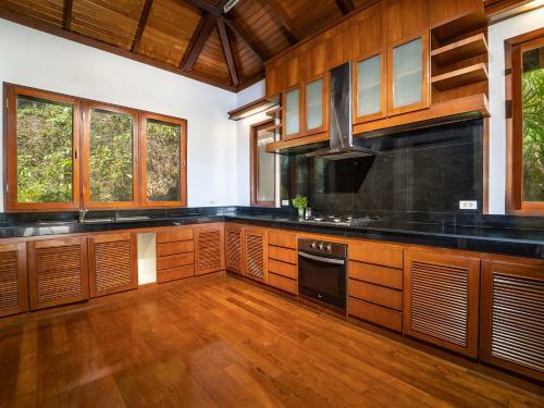Villa Baan Bon Khao - An Elite Haven