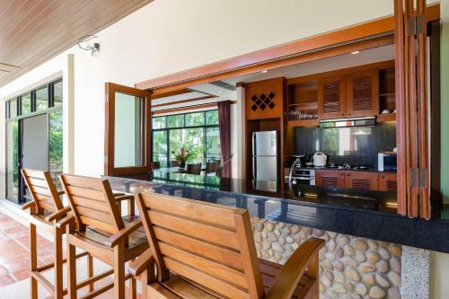 Baan Buah Pool Villa Nai Harn