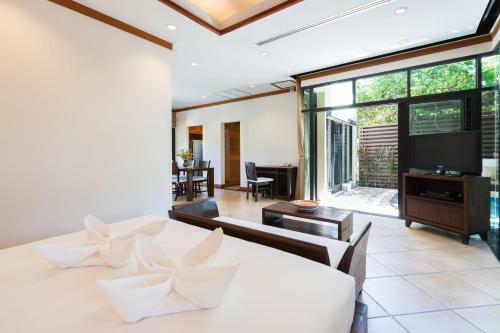 Baan Buah Pool Villa Nai Harn