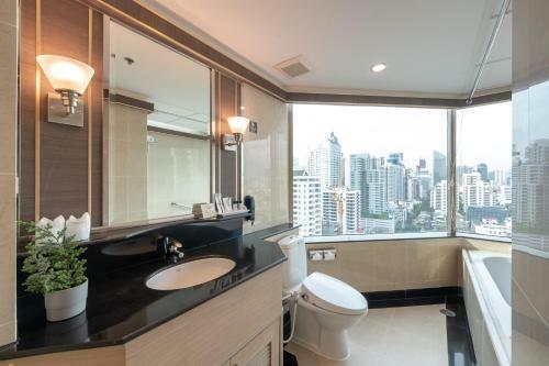 Jasmine City Hotel