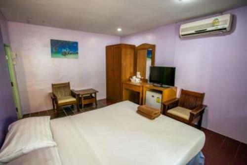 Hotel Phi Phi Don Chukit Resort