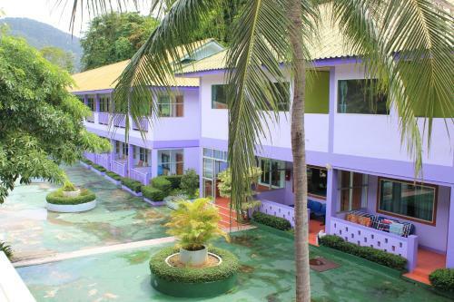 Hotel Phi Phi Don Chukit Resort