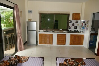 Hotel Baan Sukreep Resort
