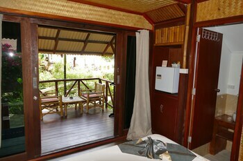 Hotel Baan Sukreep Resort