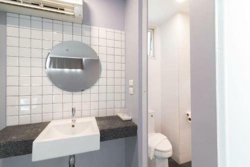 Cheqinn Bangkok Hostel
