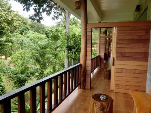 Hotel Ban Chom Samed Resort