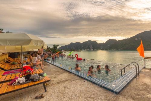 Hotel Phuphaya Seaview Resort