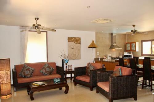 Sibaja Palms Sunset Beach Luxury Villa