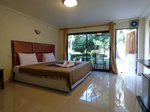 Hotel Samui Beach Resort