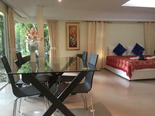 Hotel Samui Beach Resort