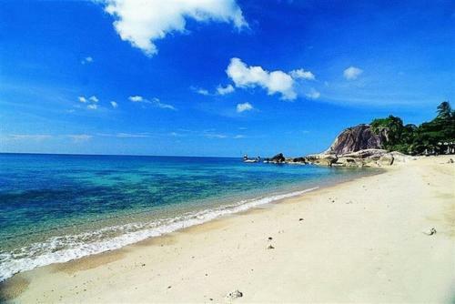 Hotel Samui Beach Resort