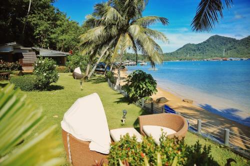 Hotel Resolution Resort