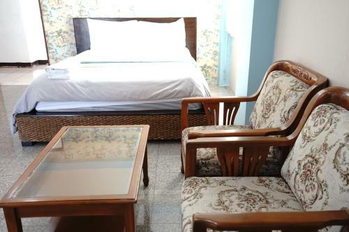 Hostal Banglumpoo Place