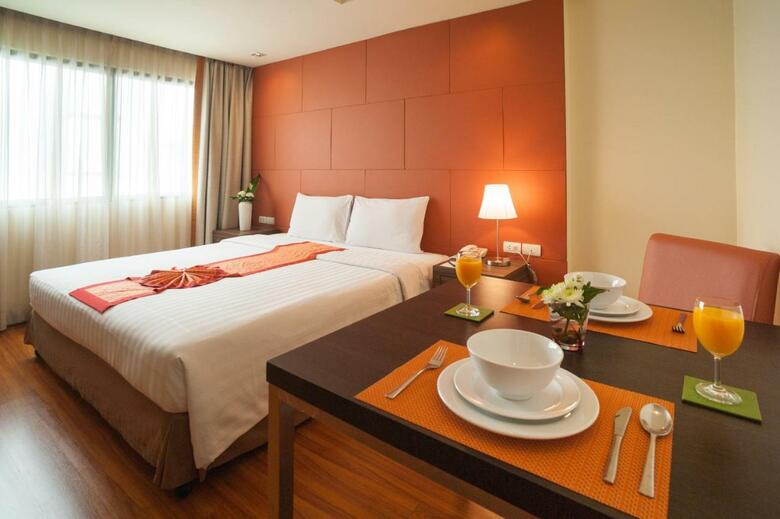Hotel Aspen Suites Sukhumvit 2 By Compass Hospitality