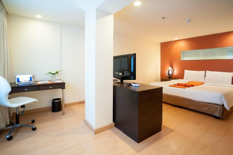 Hotel Aspen Suites Sukhumvit 2 By Compass Hospitality