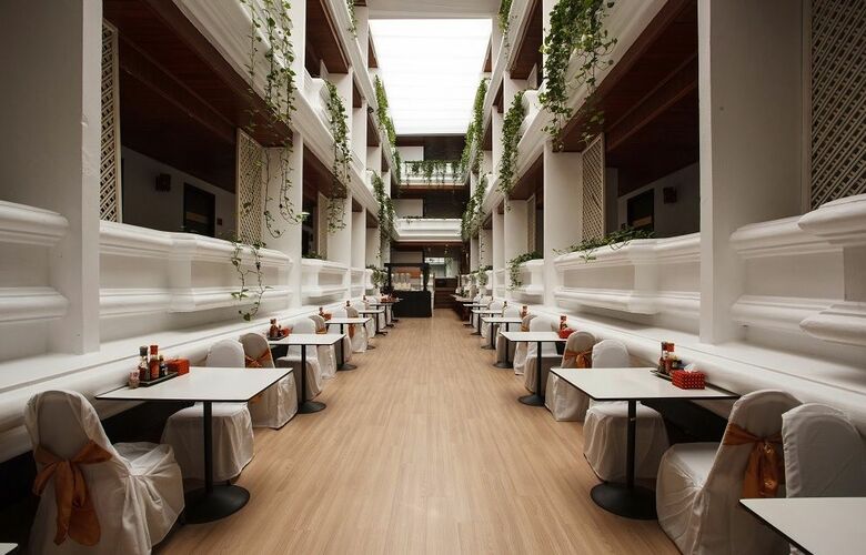 Hotel Check Inn Regency Park