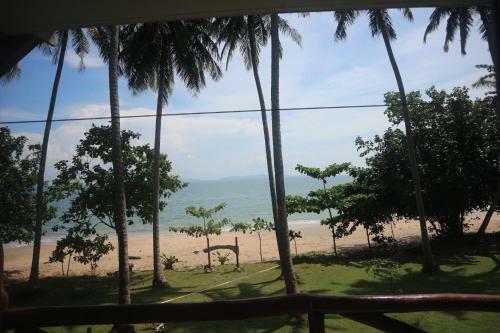 Hostal Sun Smile Beach Koh Jum