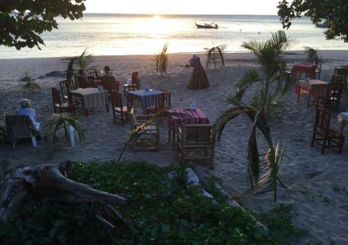 Hostal Sun Smile Beach Koh Jum