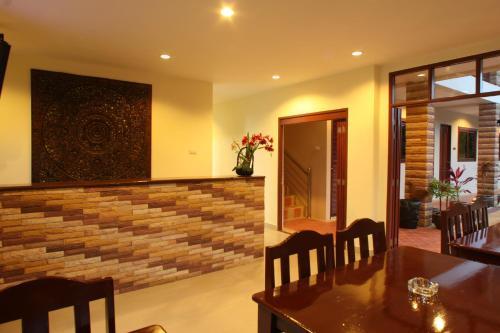 Hotel Hathai House