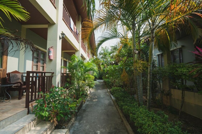 Apartamentos Buathong Place