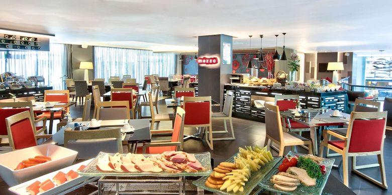 Hotel Park Plaza Bangkok Soi 18