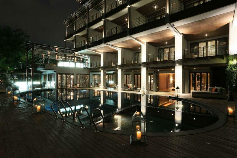 Hotel Riva Surya Bangkok