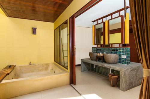 Hotel Chantaramas Resort & Spa