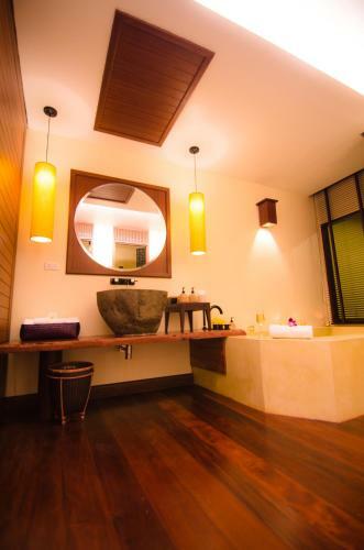 Hotel Chantaramas Resort & Spa