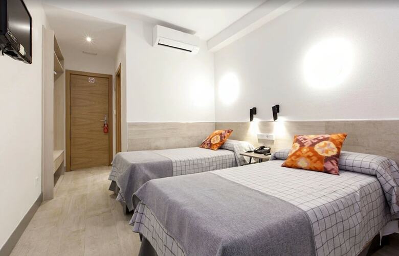 Hostal Castilla II - Puerta Del Sol