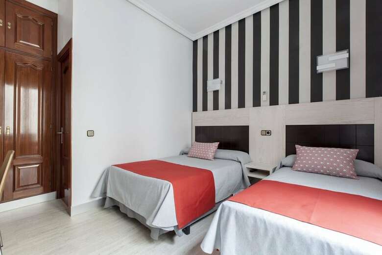 Hostal Castilla II - Puerta Del Sol