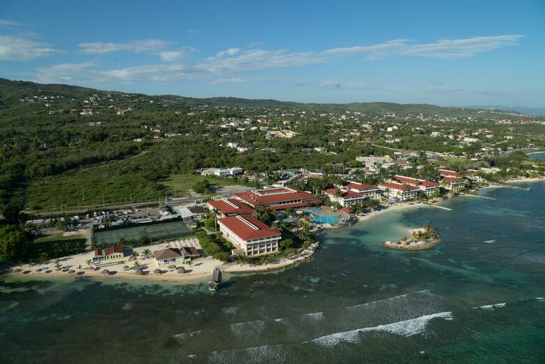 Hotel Holiday Inn Sunspree Resort