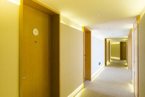 Ji Hotel Urumqi Yangzijiang Road