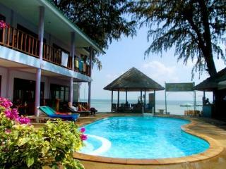Phangan Great Bay Resort