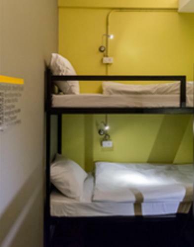Siam Mitr Hostel