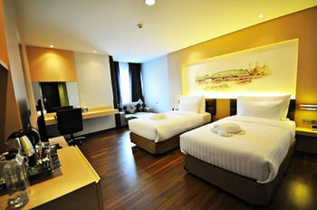 Parinda Hotel