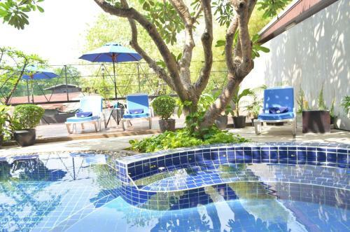 Hotel Unico Express@sukhumvit By Anya