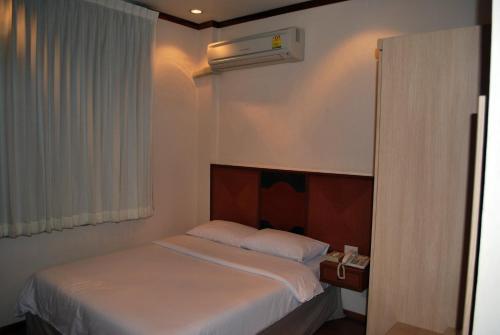 Suriwongse Hotel