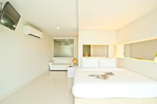 Hotel The Ivory Villa