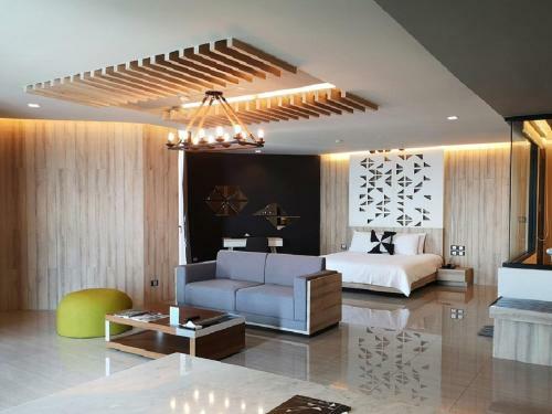 Hotel Tsix5 Phenomenal