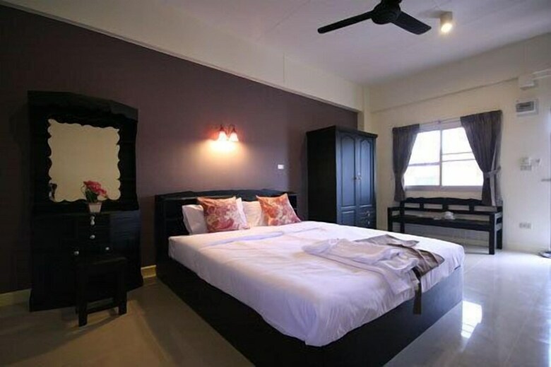 Hotel Ploen Pattaya Residence